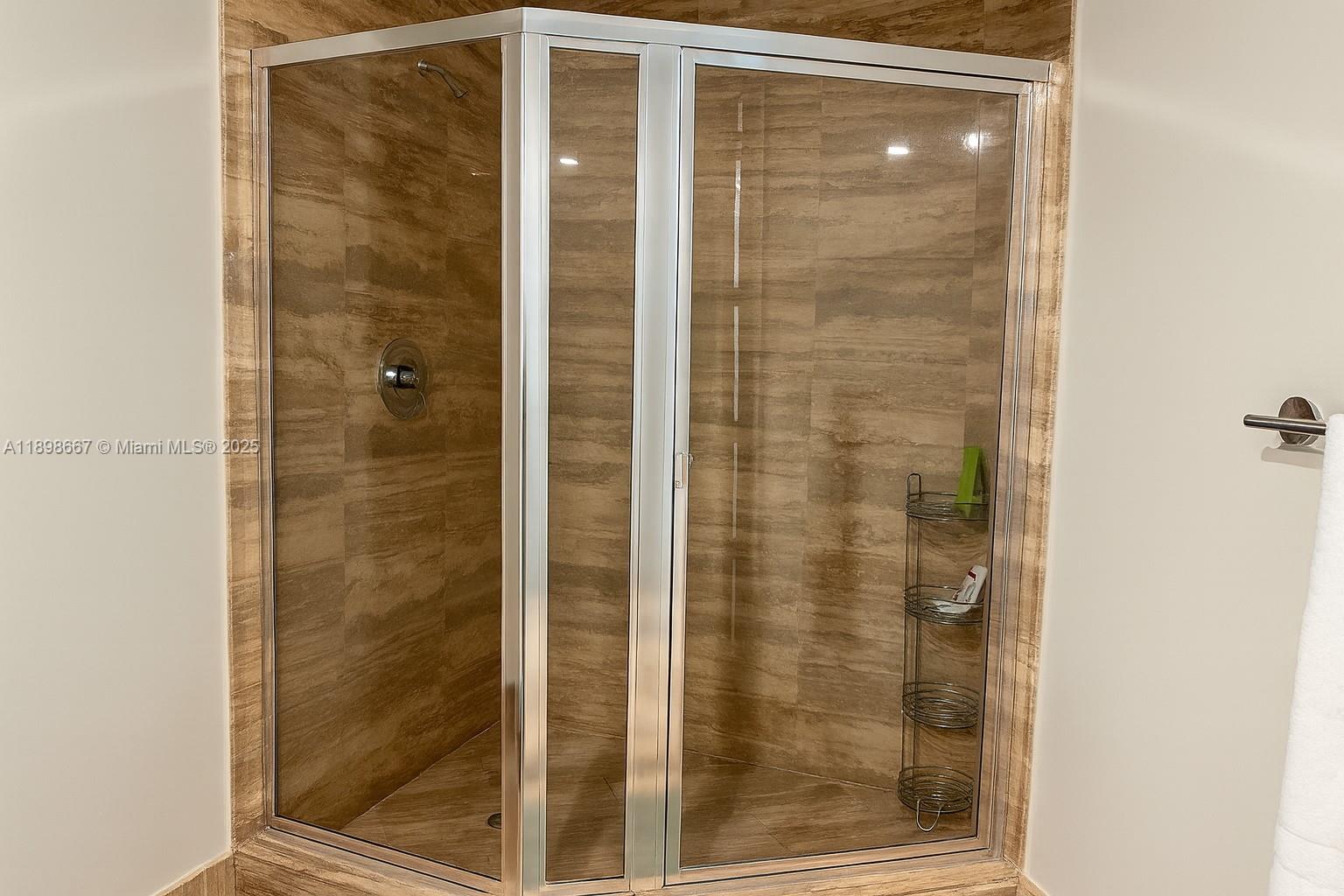 TDR TOWER II CONDO - Residential Lease