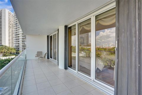 A home in Aventura