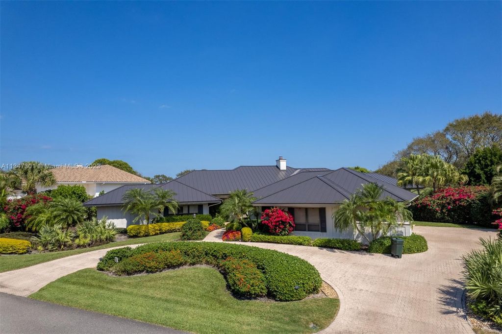 Photo of 18245 SE Village Cir, Tequesta, FL 33469 (MLS # A11347301)