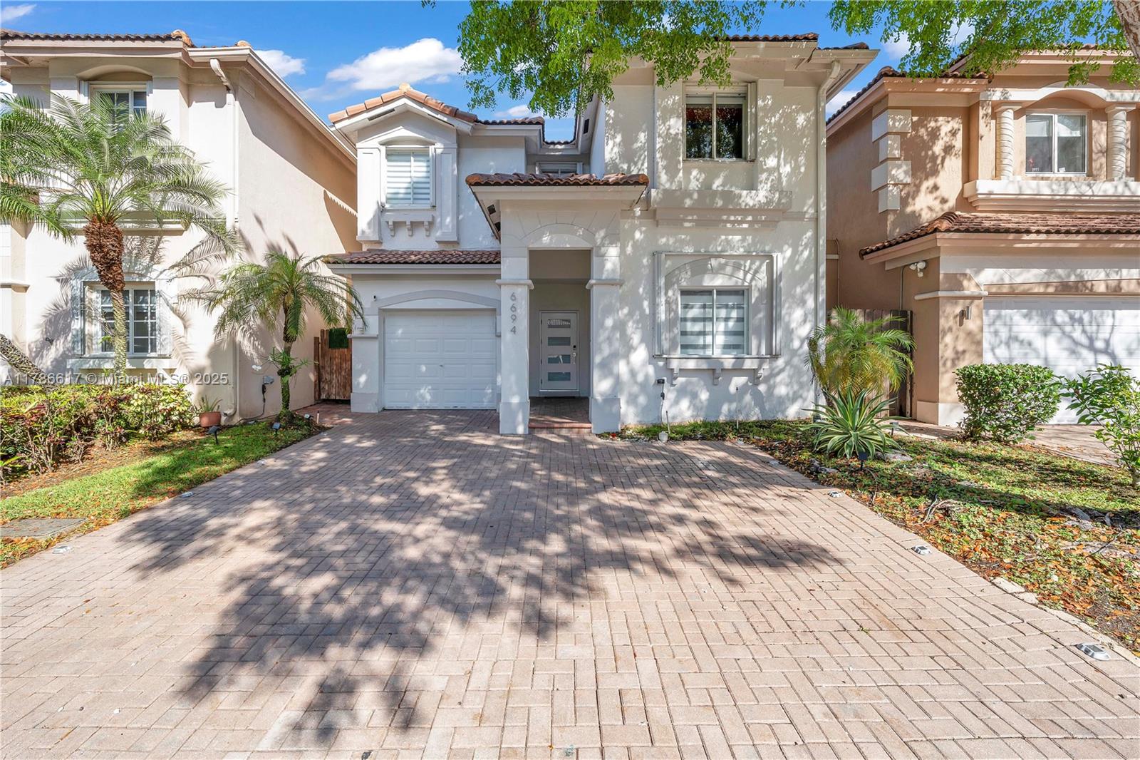6694 NW 107th Pl