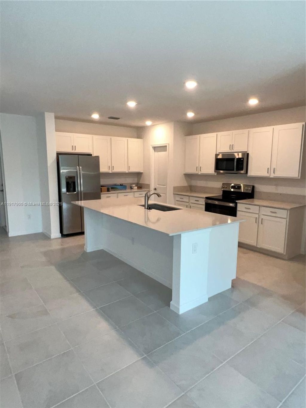 Photo of 725 Worlington Ln, Fort Pierce, FL 34947 (MLS # A11917900)