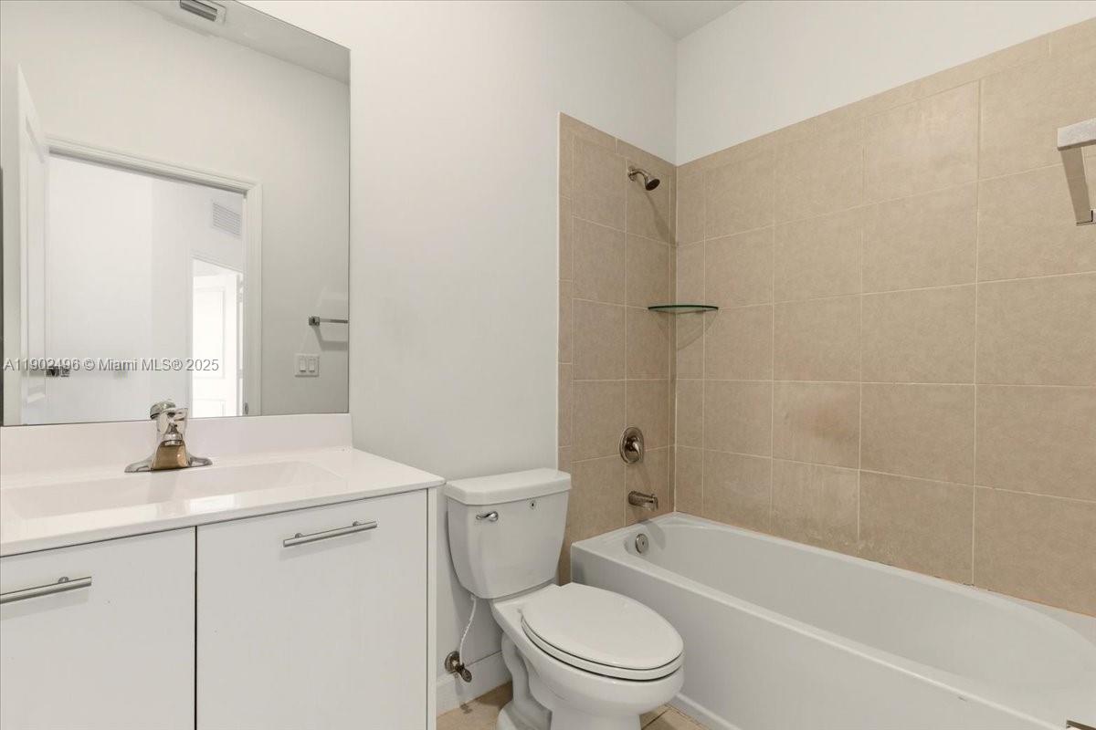 GOLF PARK SEC 1 - Residential