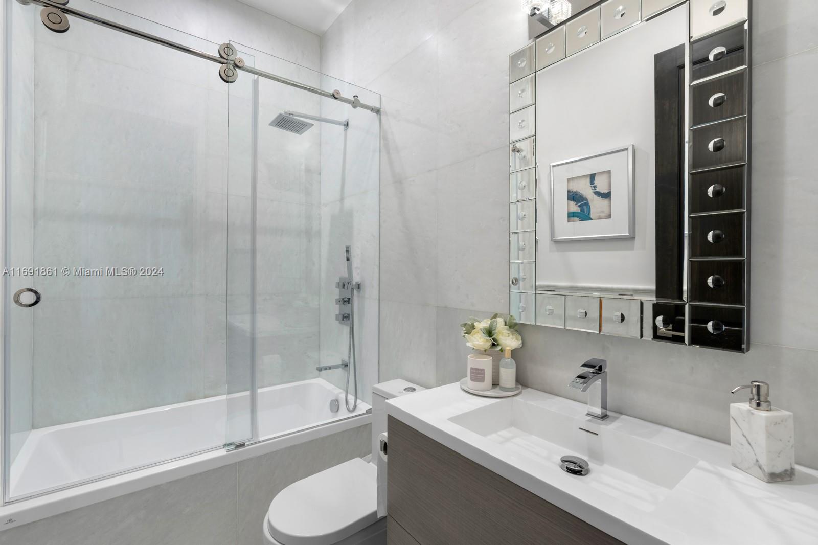 CUTLER CAY - Residential