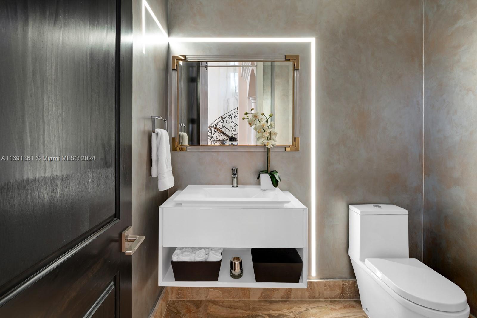 CUTLER CAY - Residential