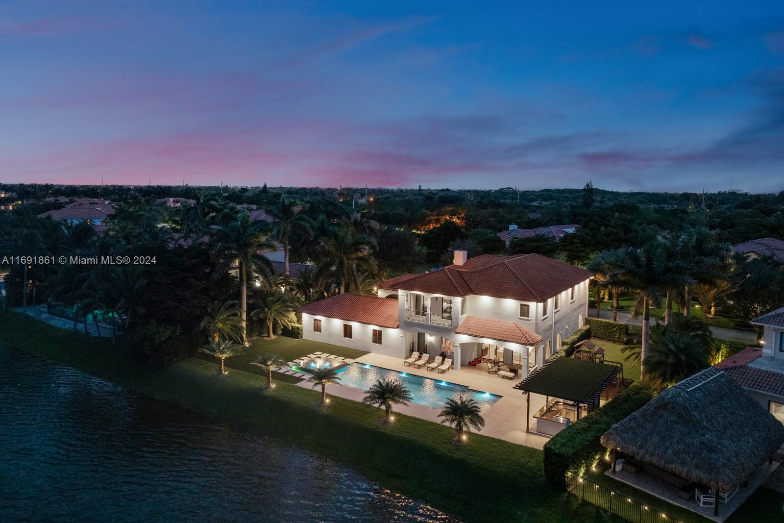 CUTLER CAY - Residential