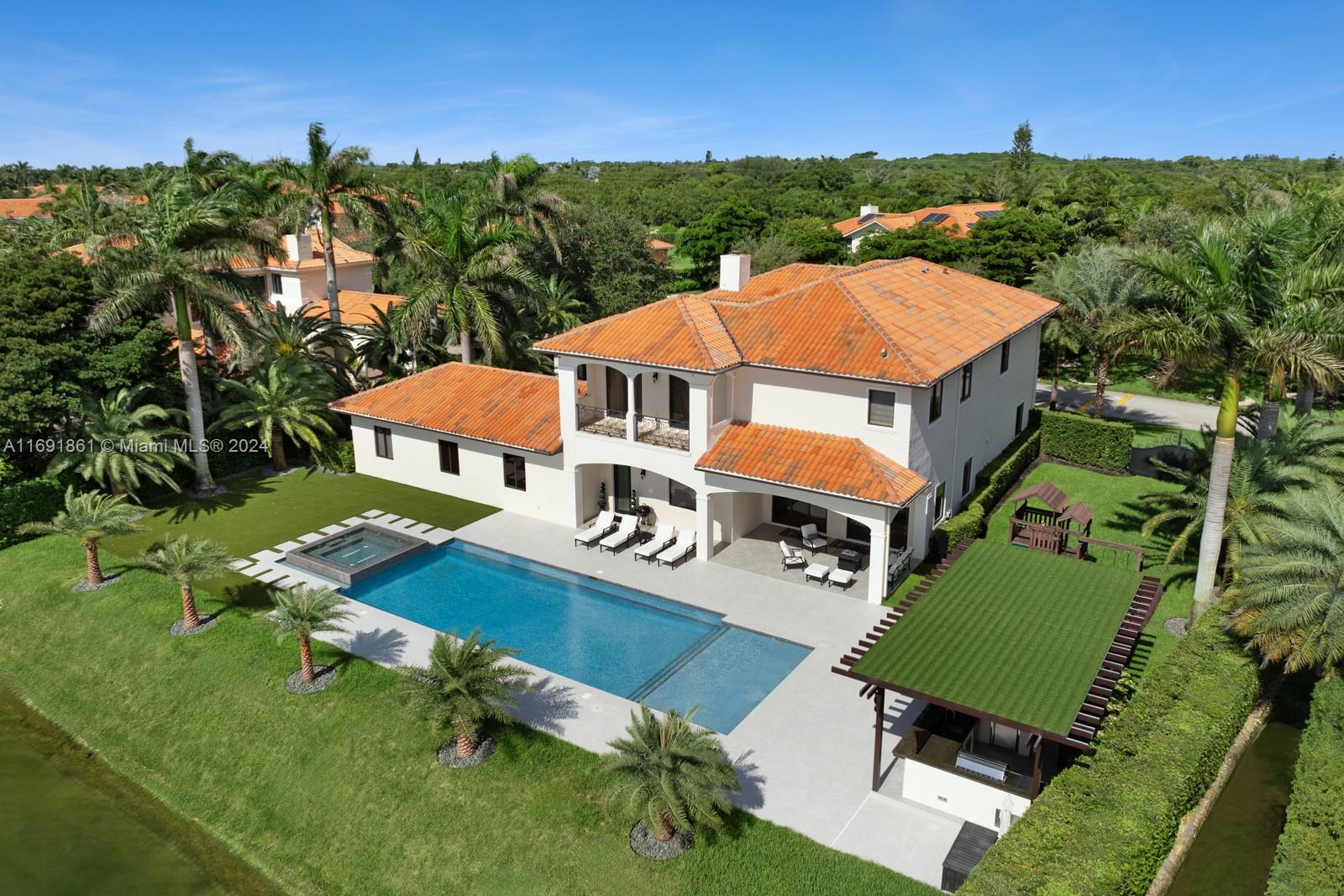 CUTLER CAY - Residential