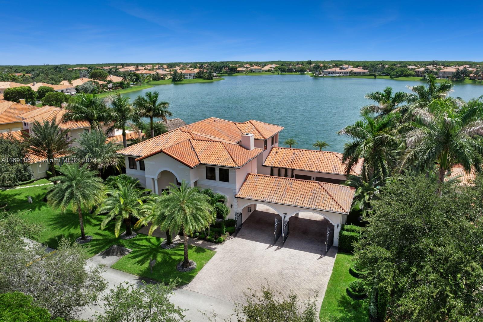 CUTLER CAY - Residential