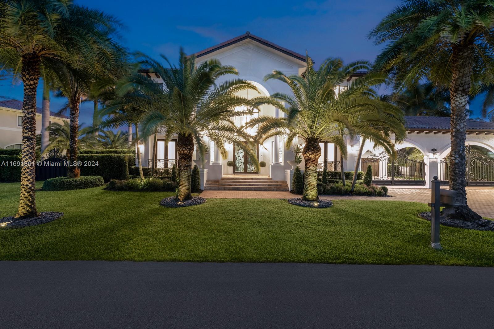 CUTLER CAY - Residential