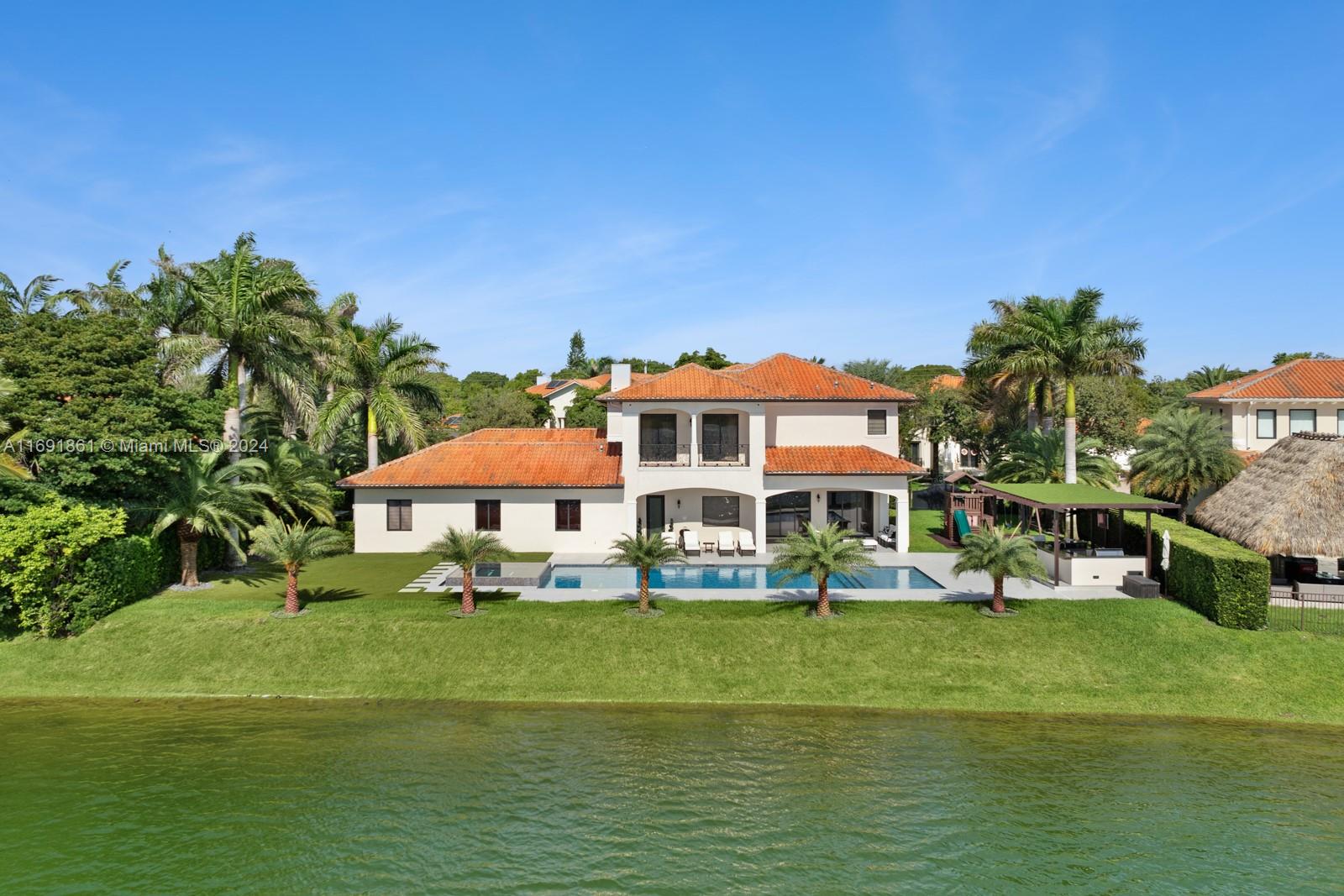 CUTLER CAY - Residential