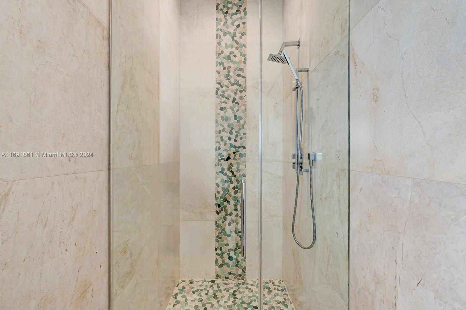 CUTLER CAY - Residential