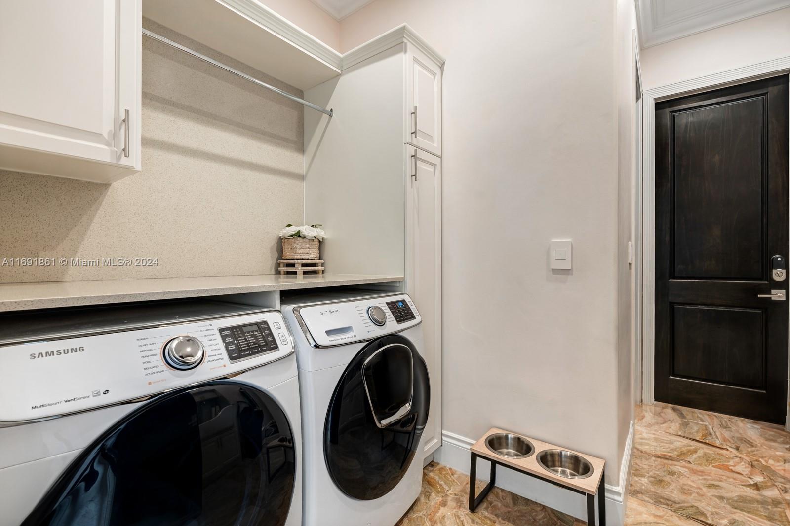 CUTLER CAY - Residential