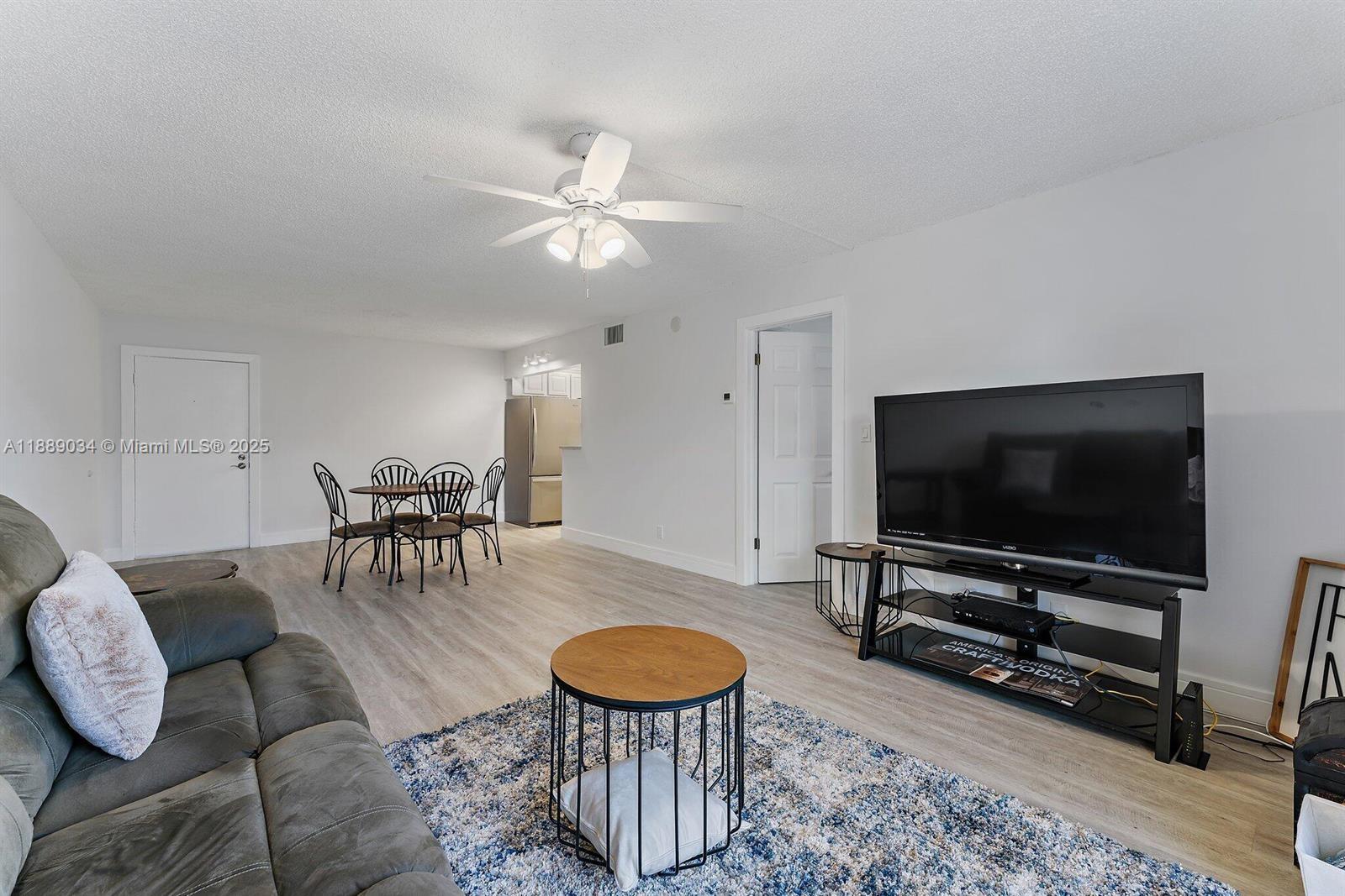 LORI-LYNN CONDO - Residential Lease