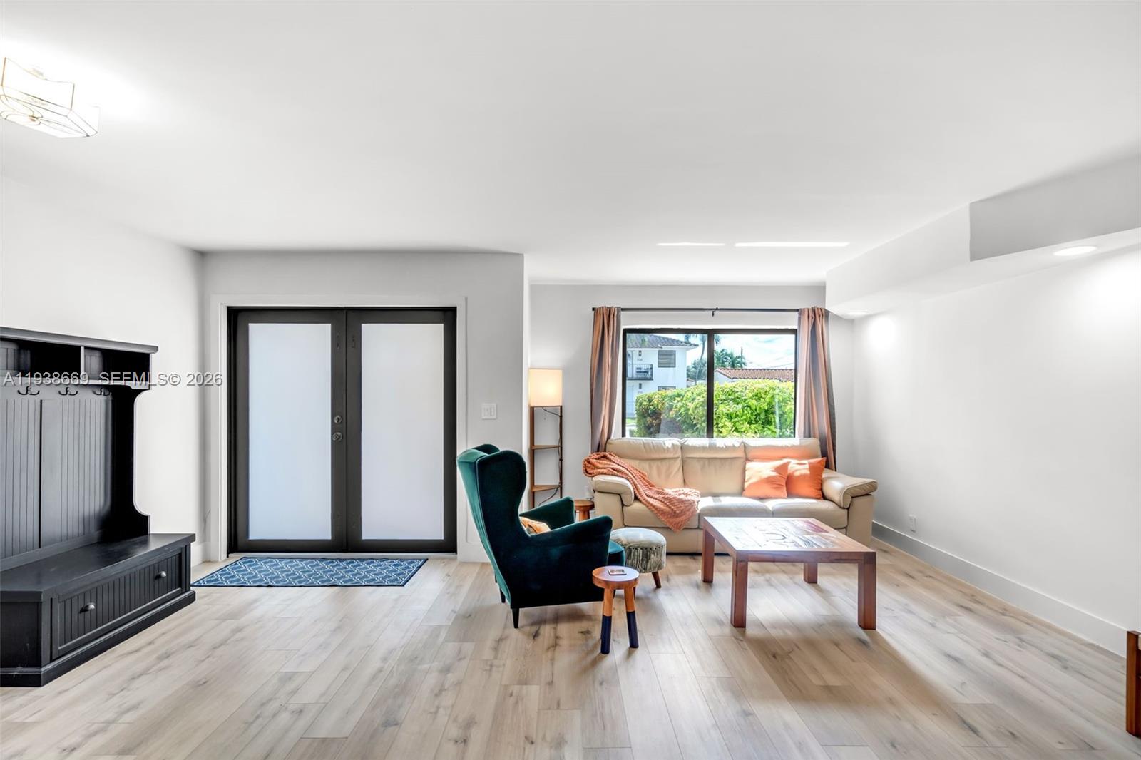 BIRD ROAD HIGHLANDS - Residential