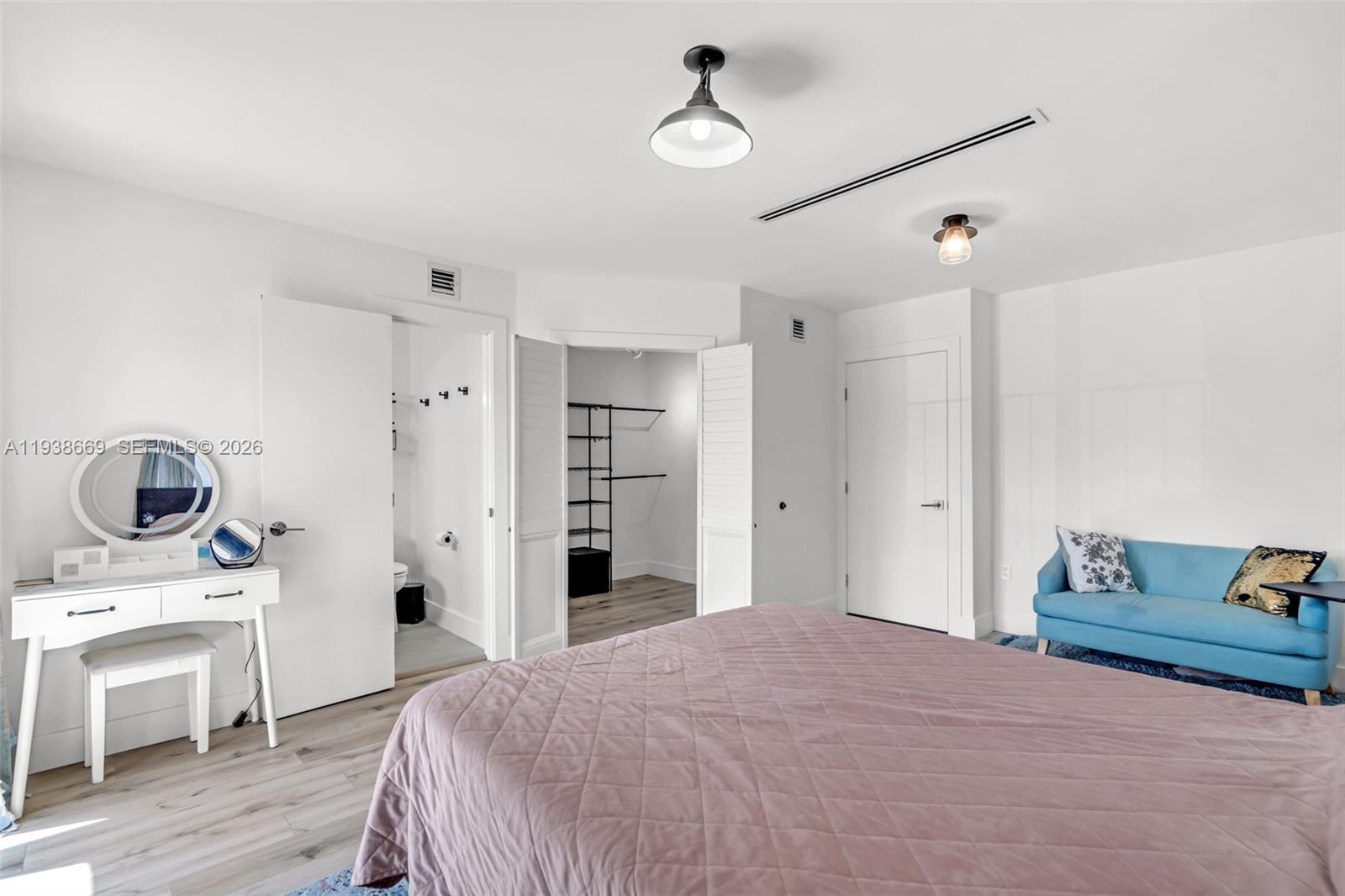 BIRD ROAD HIGHLANDS - Residential