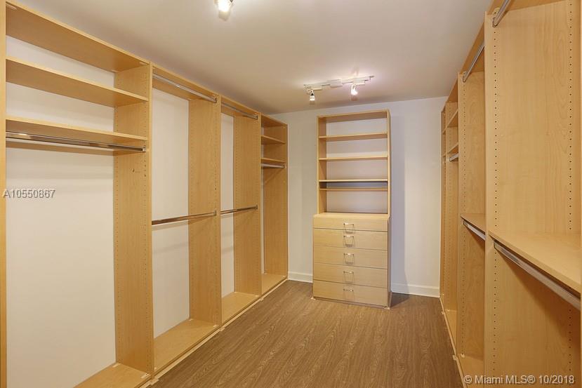 GRAND BAY RESIDENCES COND - Residential