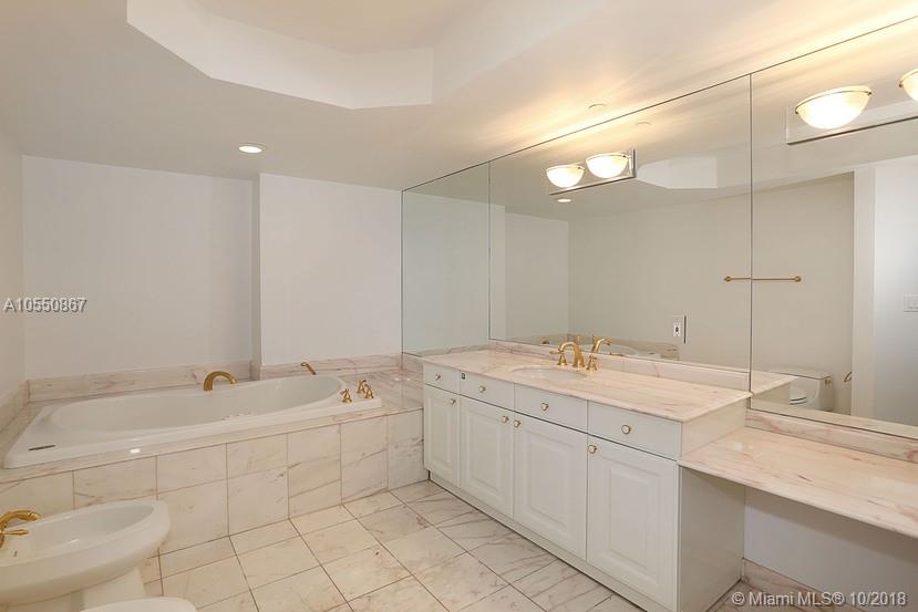 GRAND BAY RESIDENCES COND - Residential