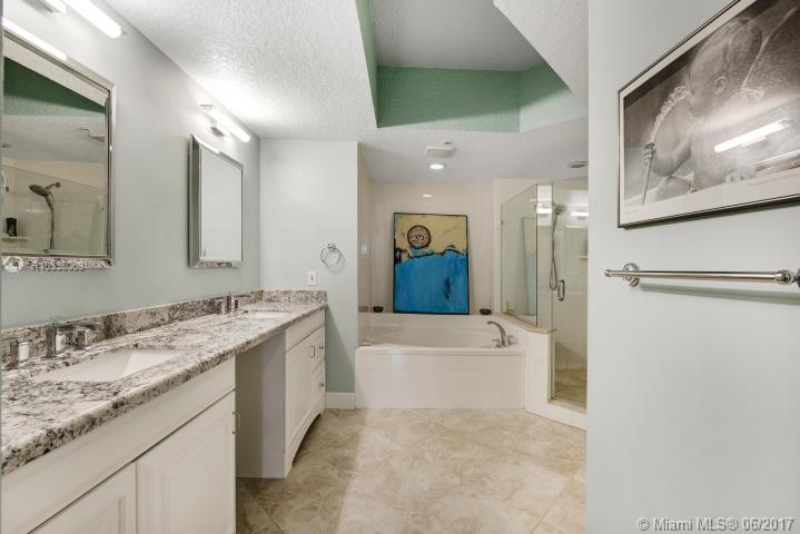 Jupiter Ocean Grande - Residential