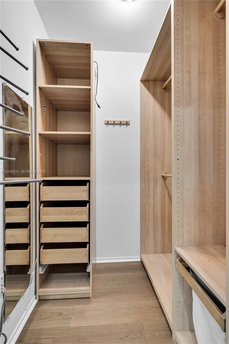 MICHIGAN PLACE CONDO - Residential