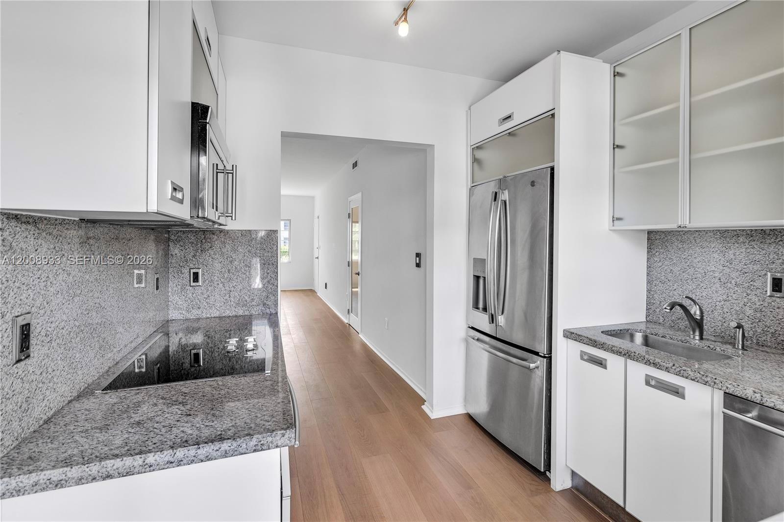 MICHIGAN PLACE CONDO - Residential