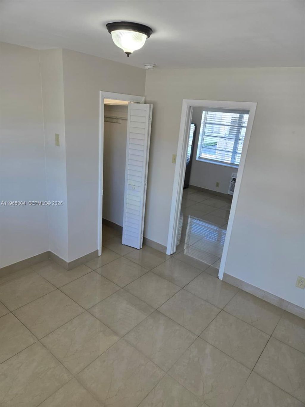 Photo of 724 NE 6th St #7, Hallandale Beach, FL 33009 (MLS # A11965304)
