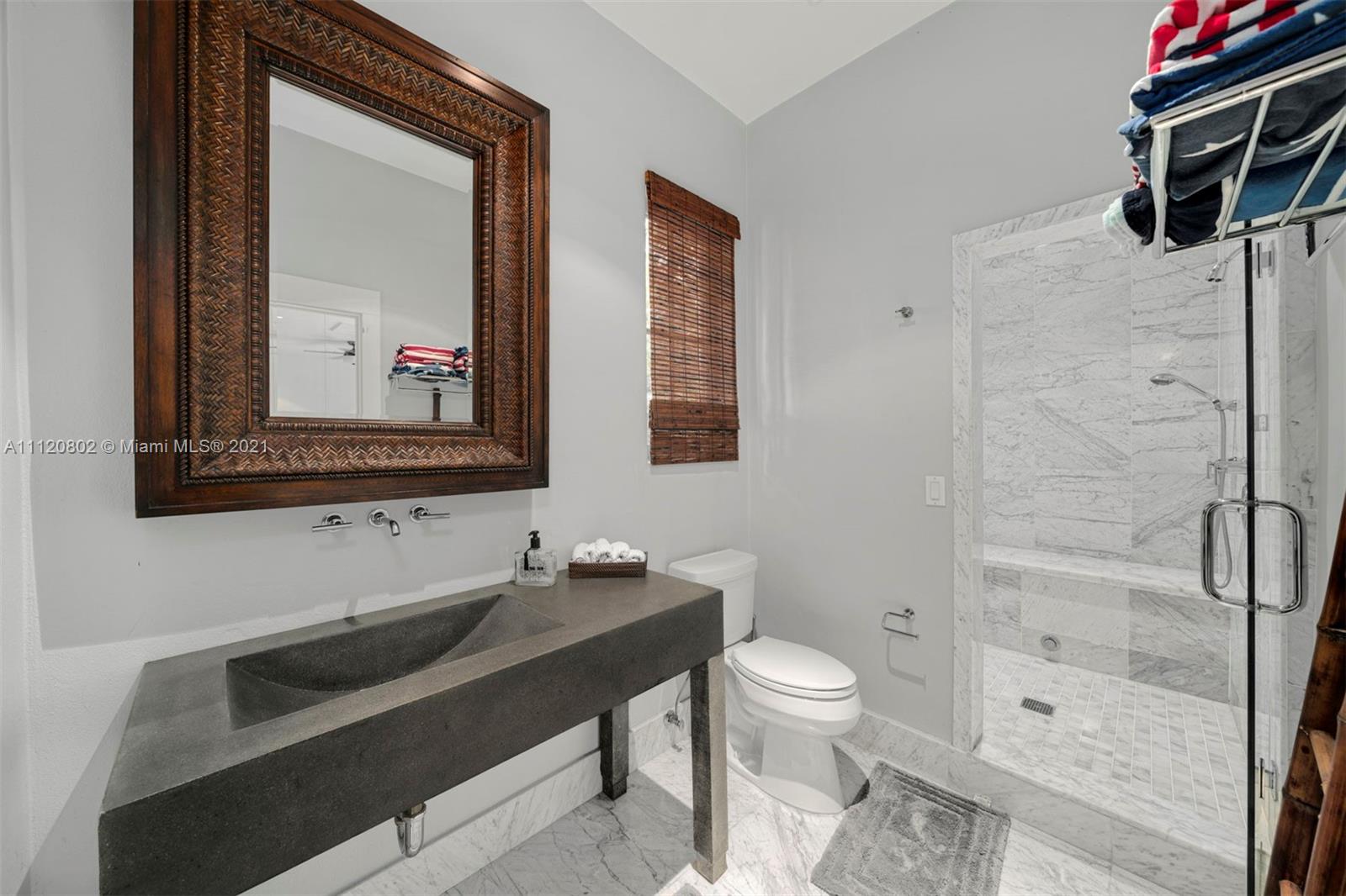 SNAPPER CREEK LAKES SUB - Residential