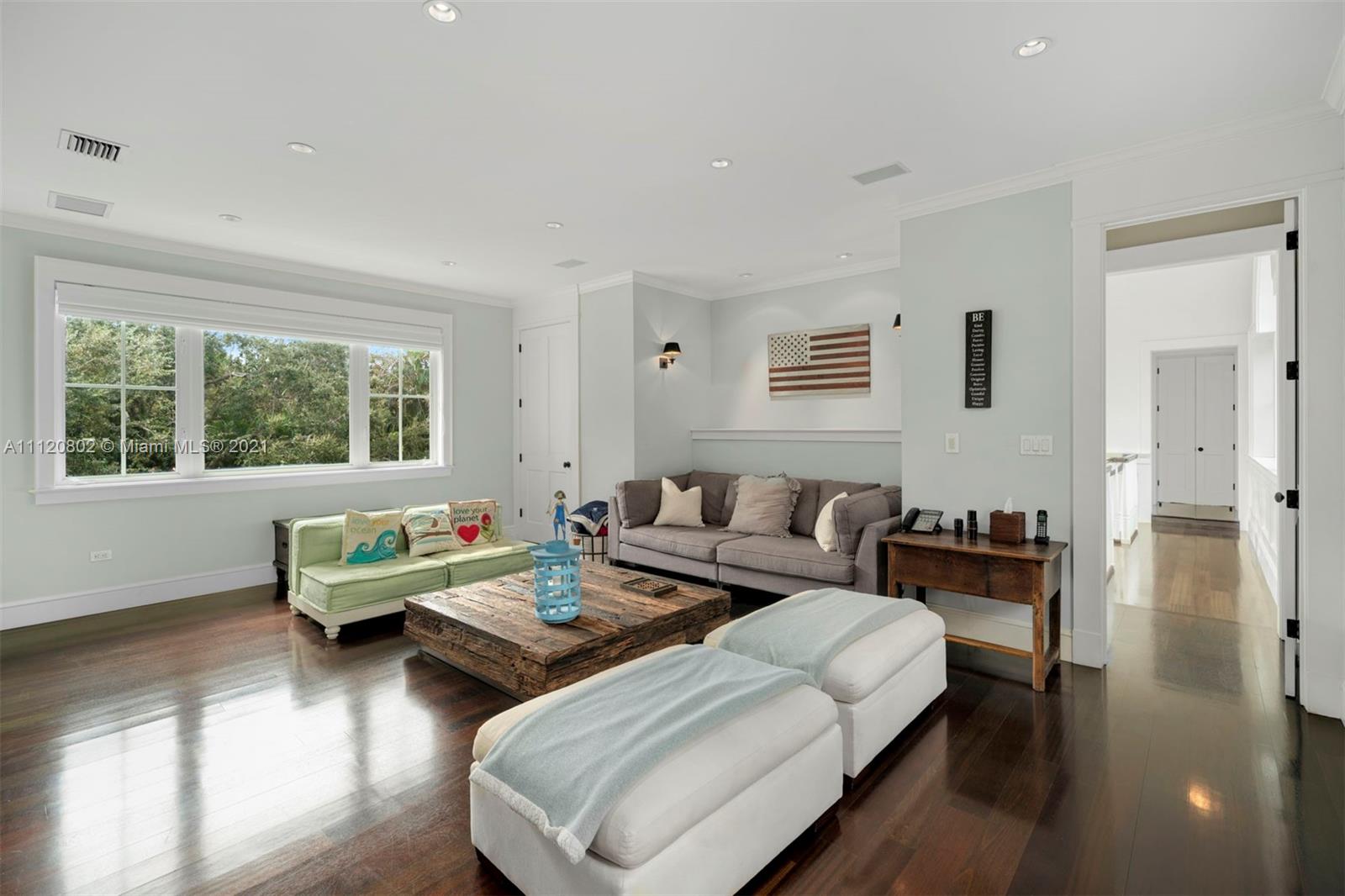 SNAPPER CREEK LAKES SUB - Residential