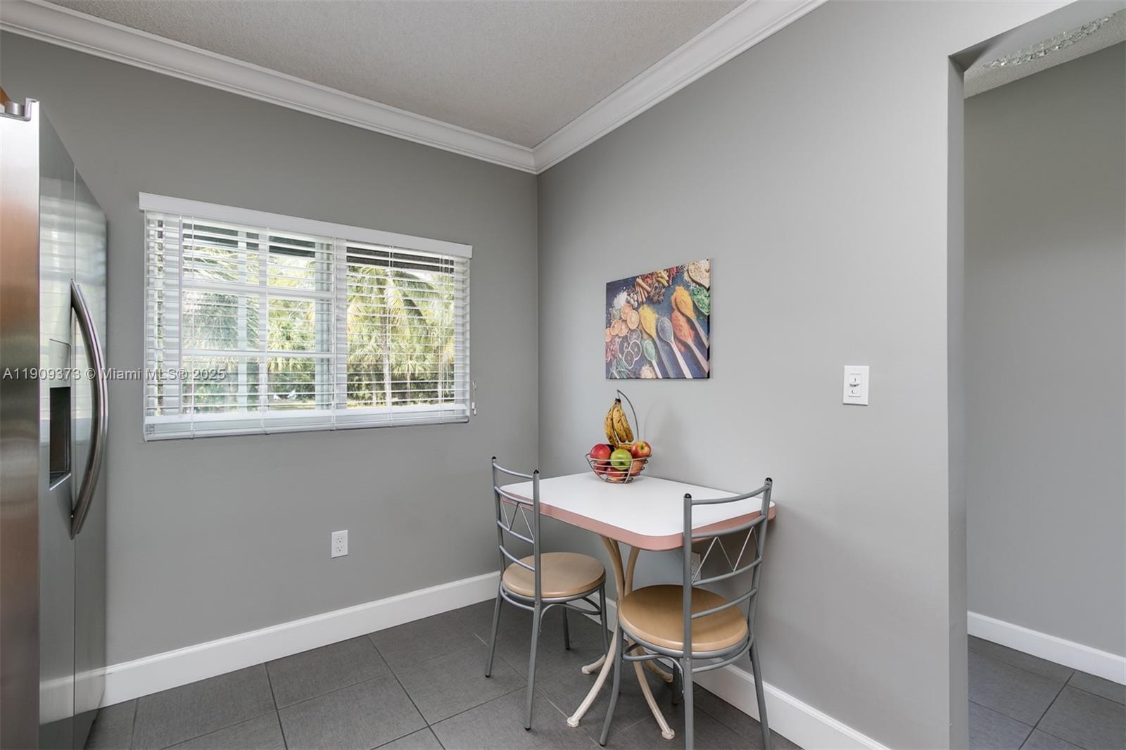 NINTH GREEN AT CRYSTAL LA - Residential Lease