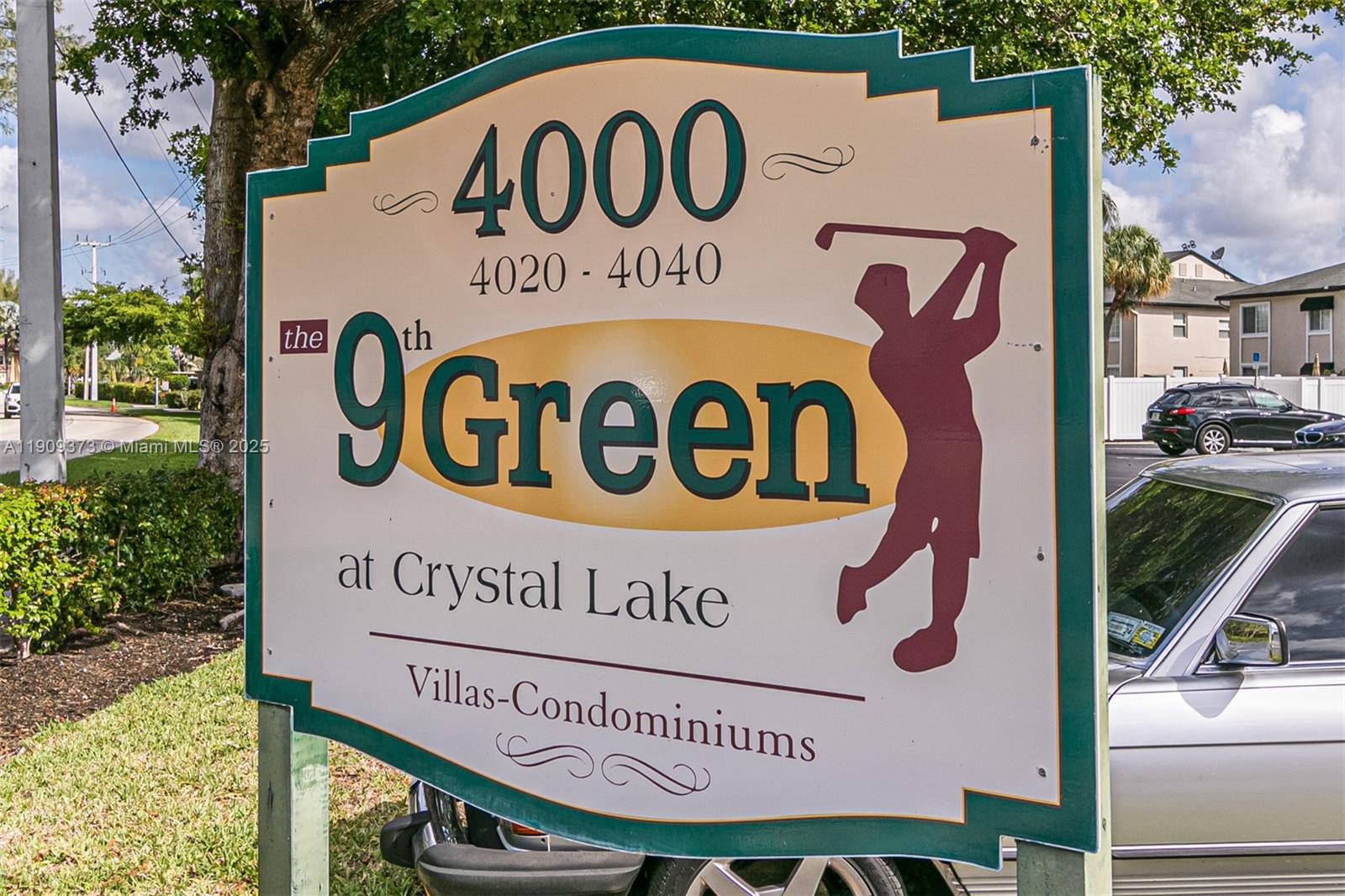 NINTH GREEN AT CRYSTAL LA - Residential Lease