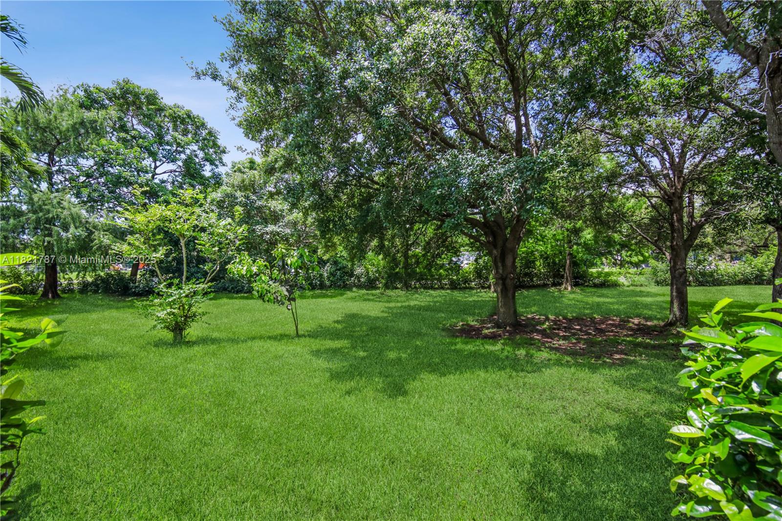 COUNTRY GLEN - Residential Lease