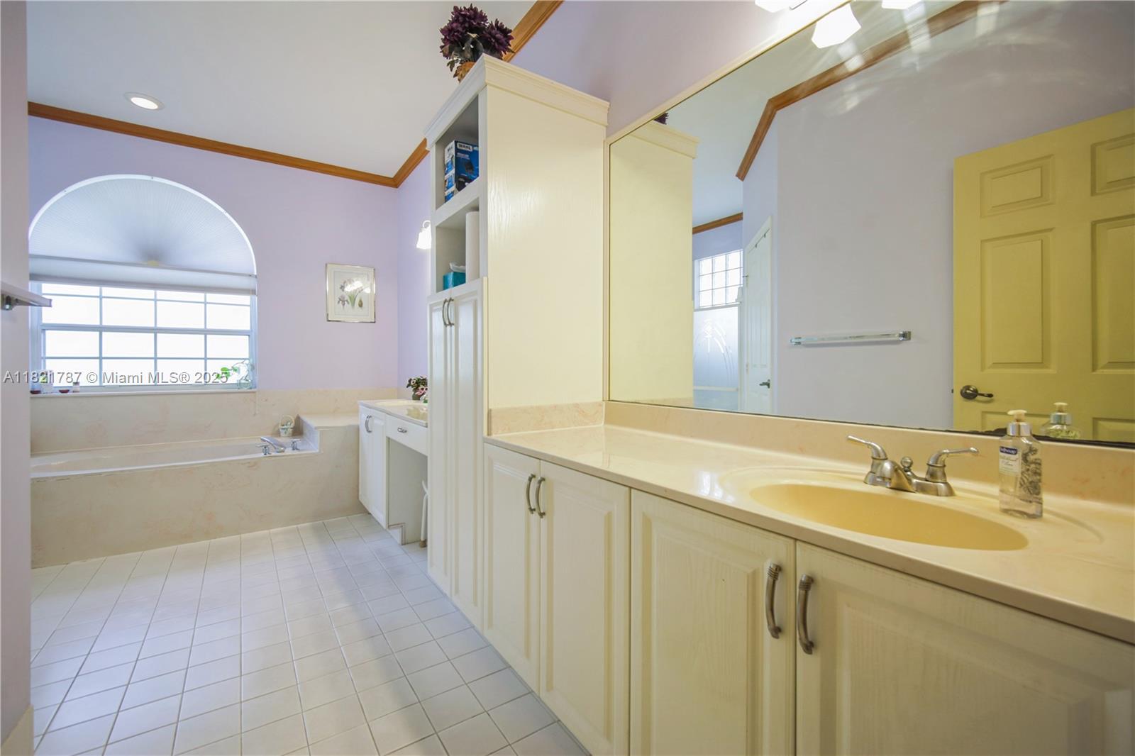 COUNTRY GLEN - Residential Lease