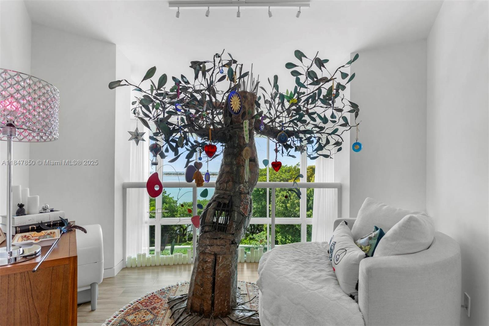 BRISTOL TOWER CONDO - Residential Lease