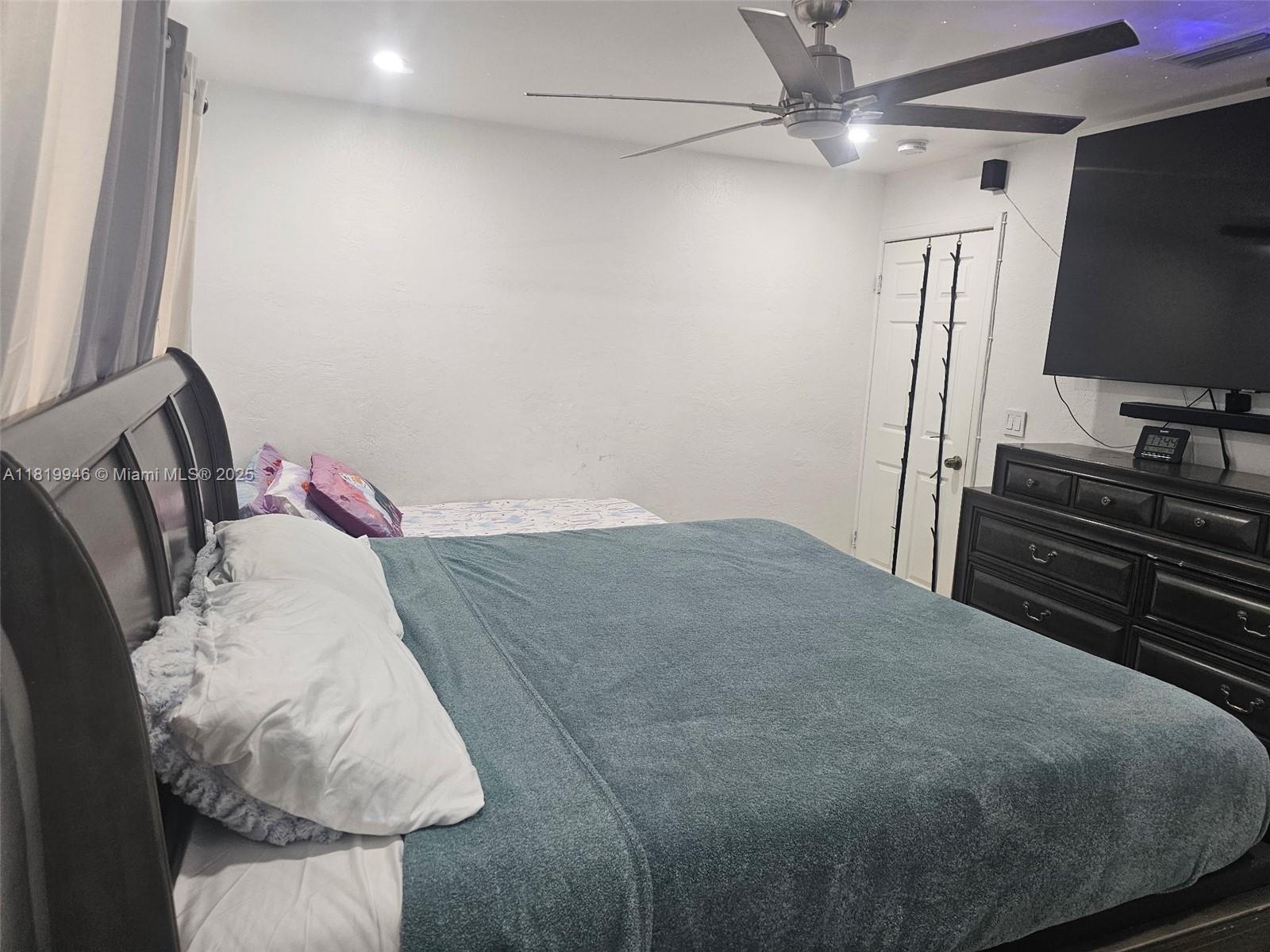 MIAMI GARDENS ESTATES SEC - Residential Income