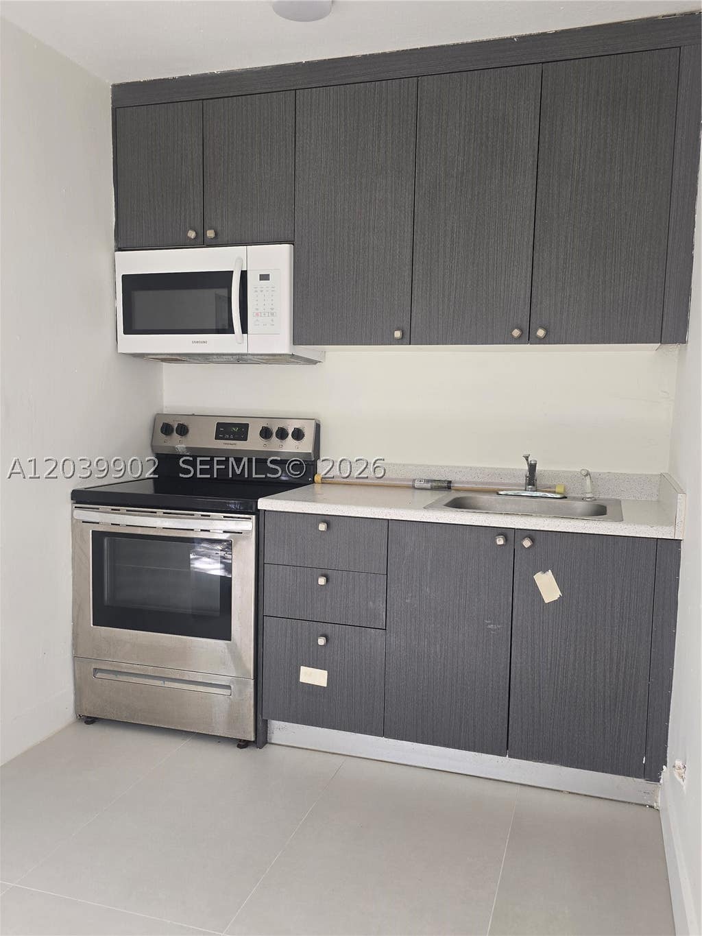 Photo of 237 SW 13th St #4, Dania Beach, FL 33004 (MLS # A12039902)