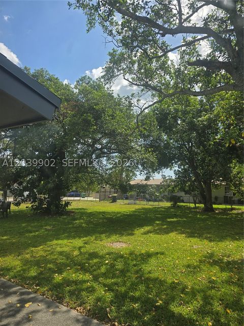 Tiny photo for 237 SW 13th St #4, Dania Beach, FL 33004 (MLS # A12039902)