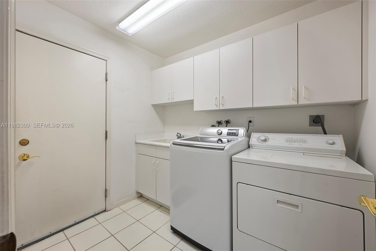 THE POINT - Residential