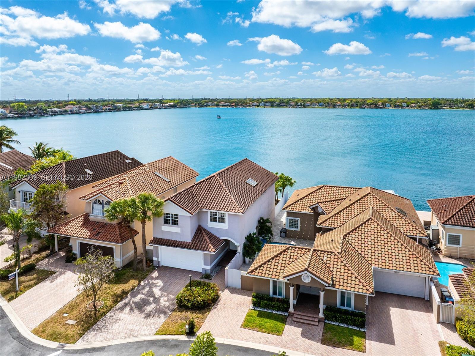 THE POINT - Residential