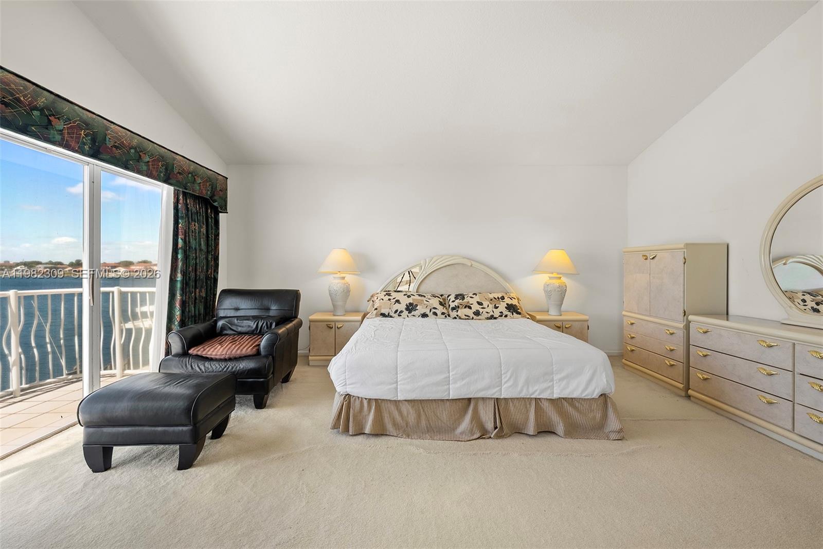 THE POINT - Residential