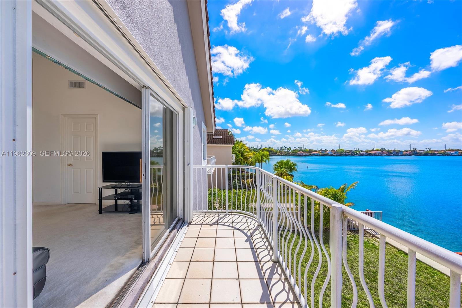 THE POINT - Residential