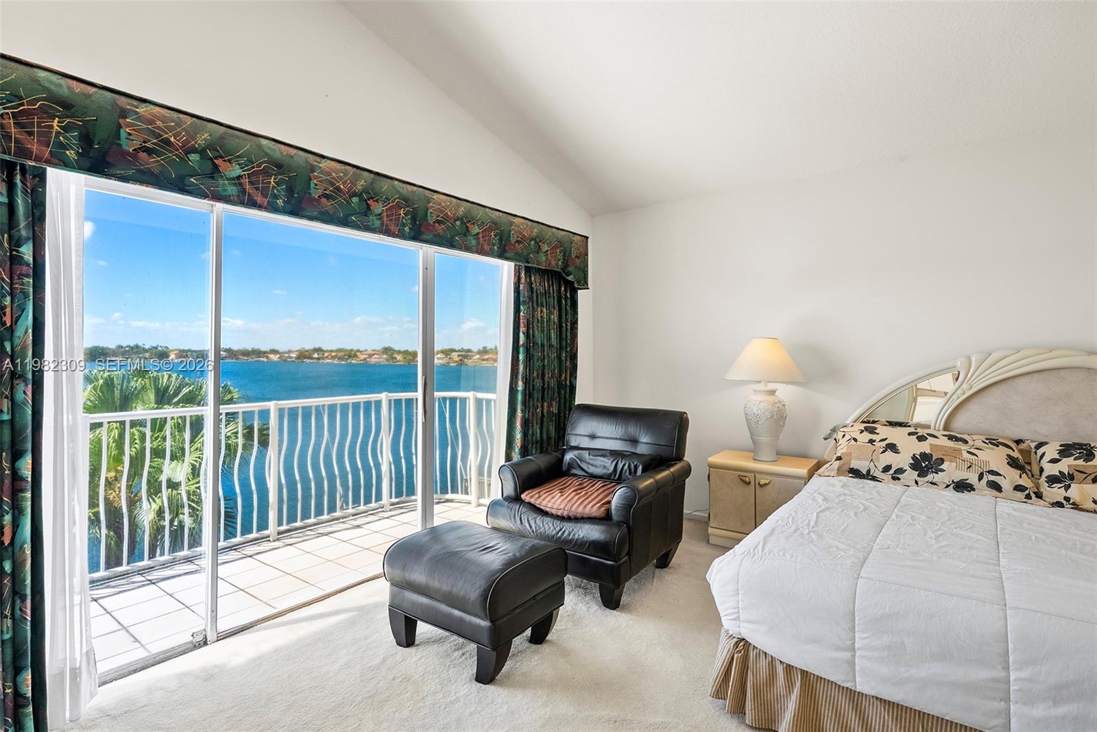 THE POINT - Residential