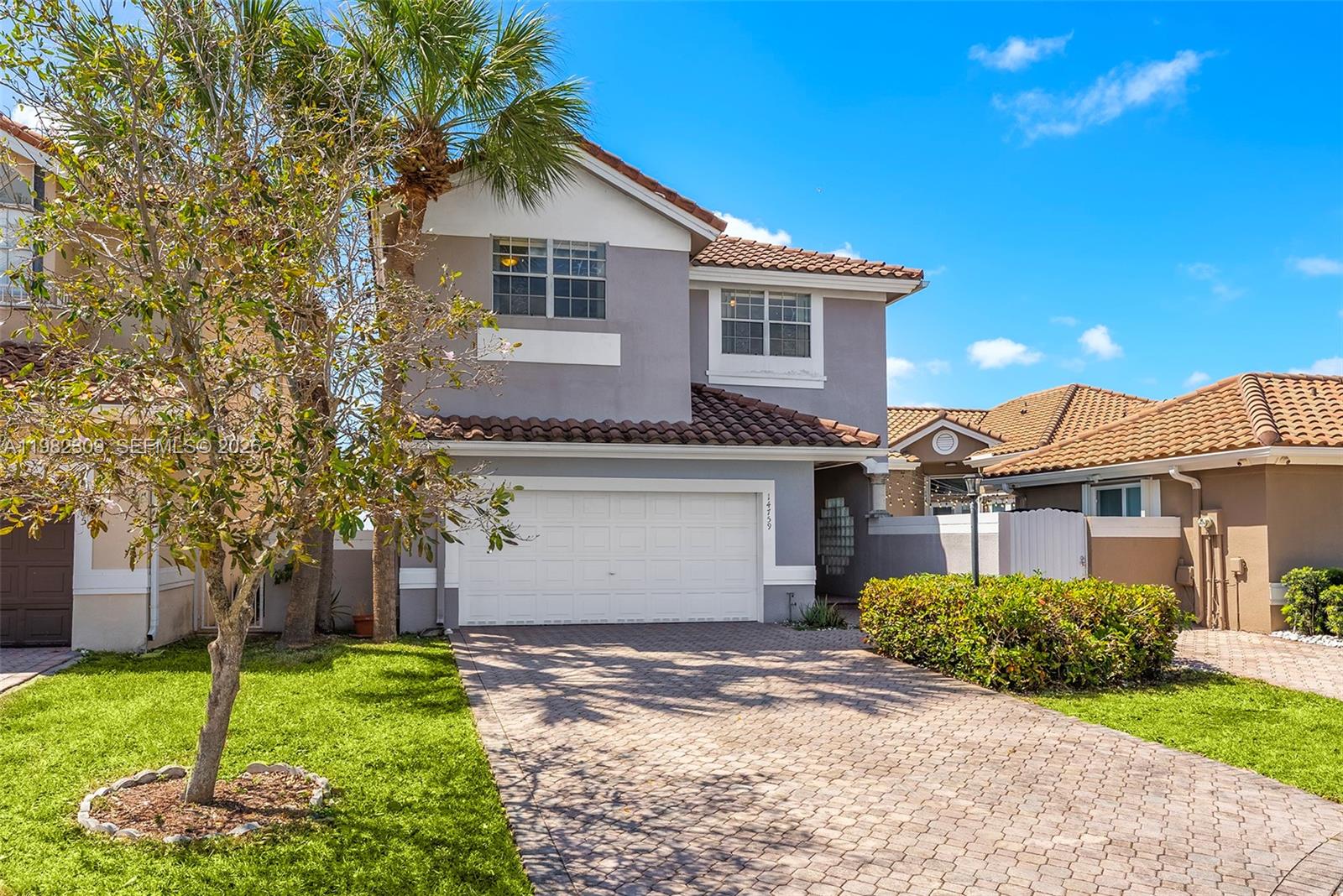 THE POINT - Residential