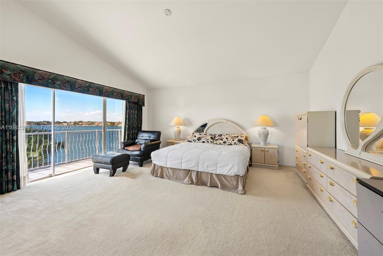 THE POINT - Residential