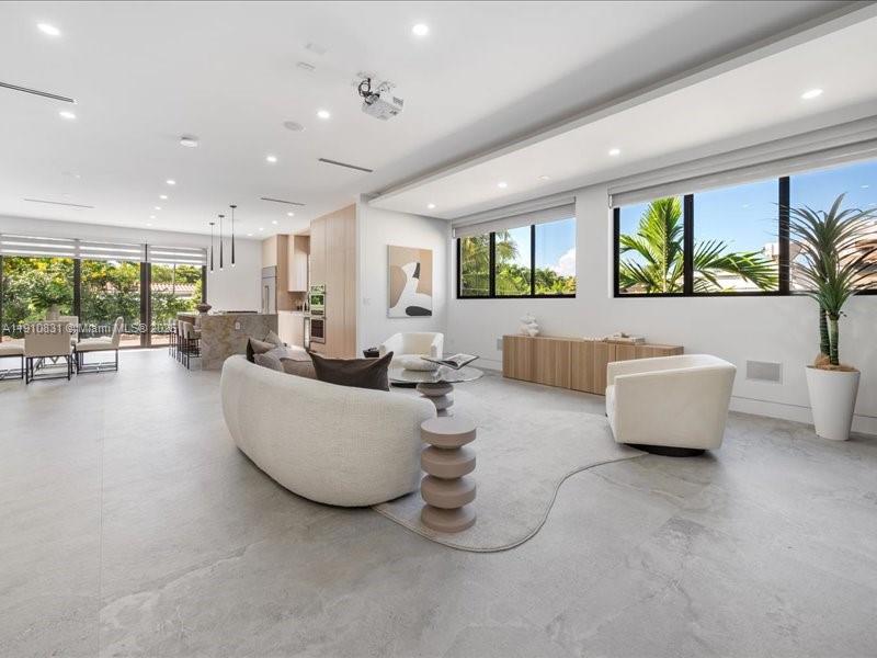 NORMANDY GOLF COURSE - Residential