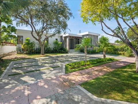 270 N Shore Dr Miami Beach FL 33141