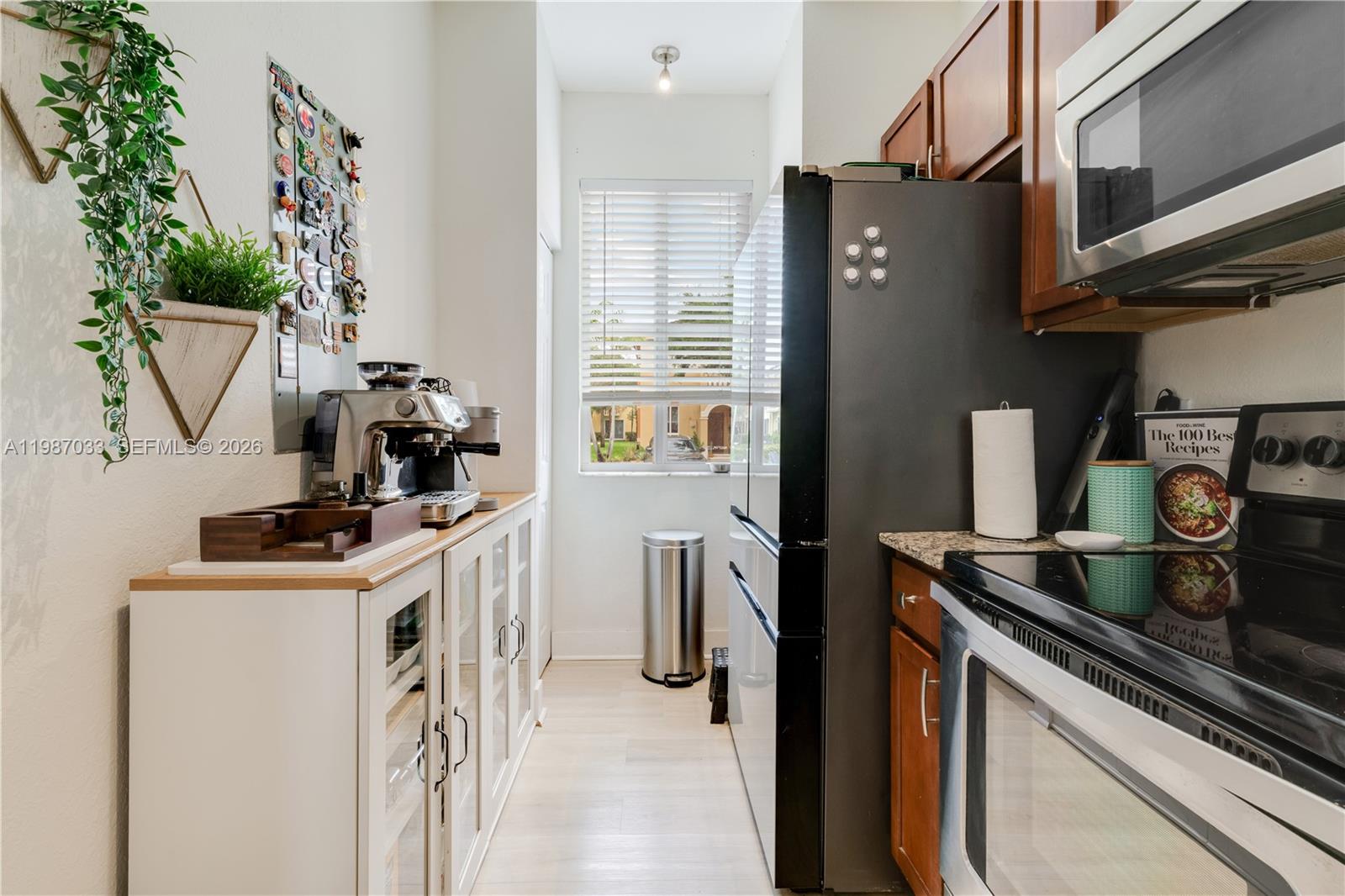 VILLAGE WALK - Residential