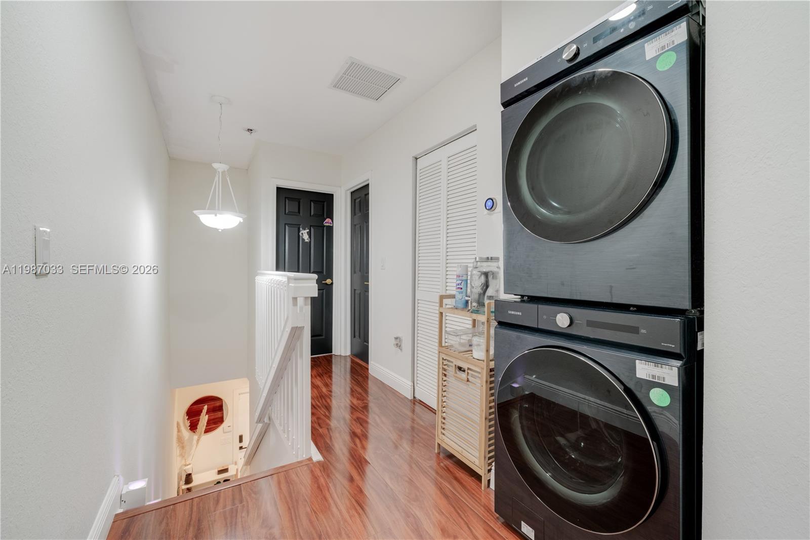 VILLAGE WALK - Residential