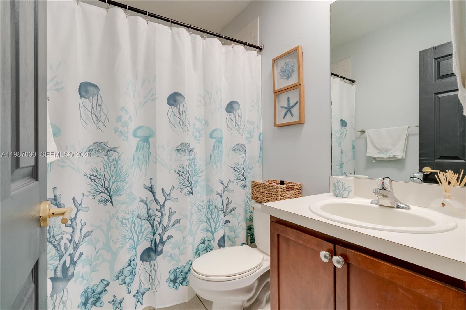 VILLAGE WALK - Residential