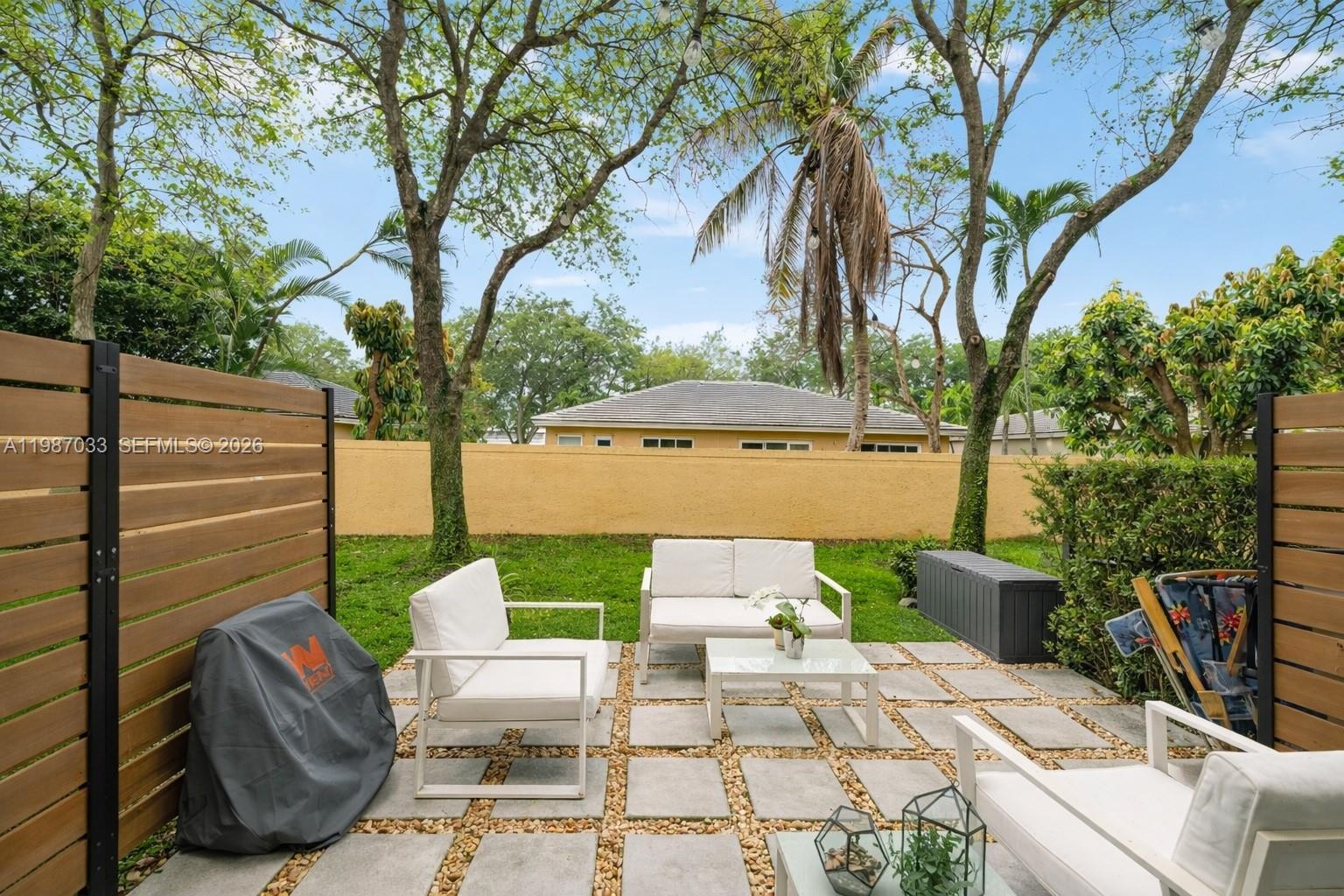 VILLAGE WALK - Residential