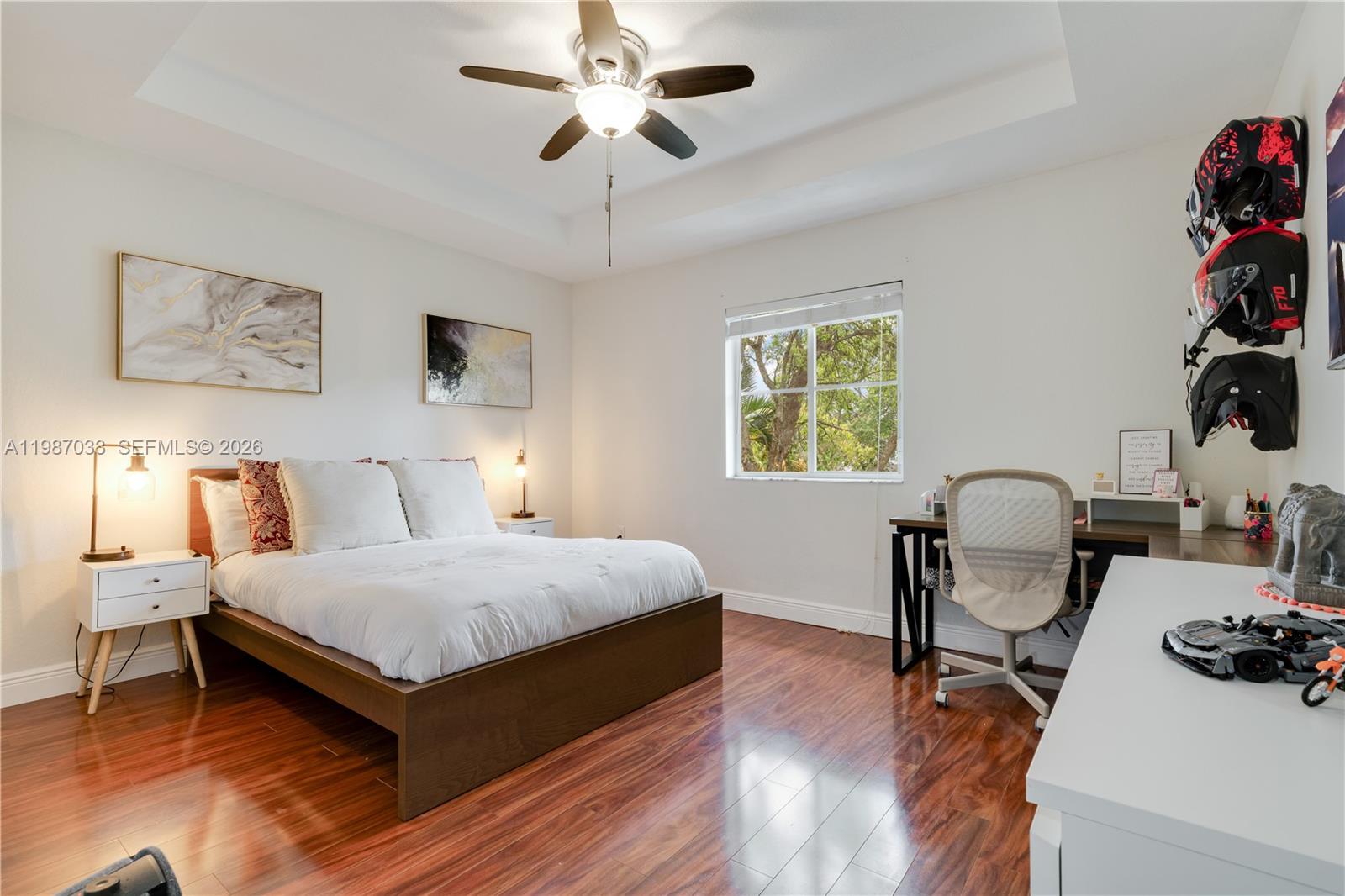 VILLAGE WALK - Residential