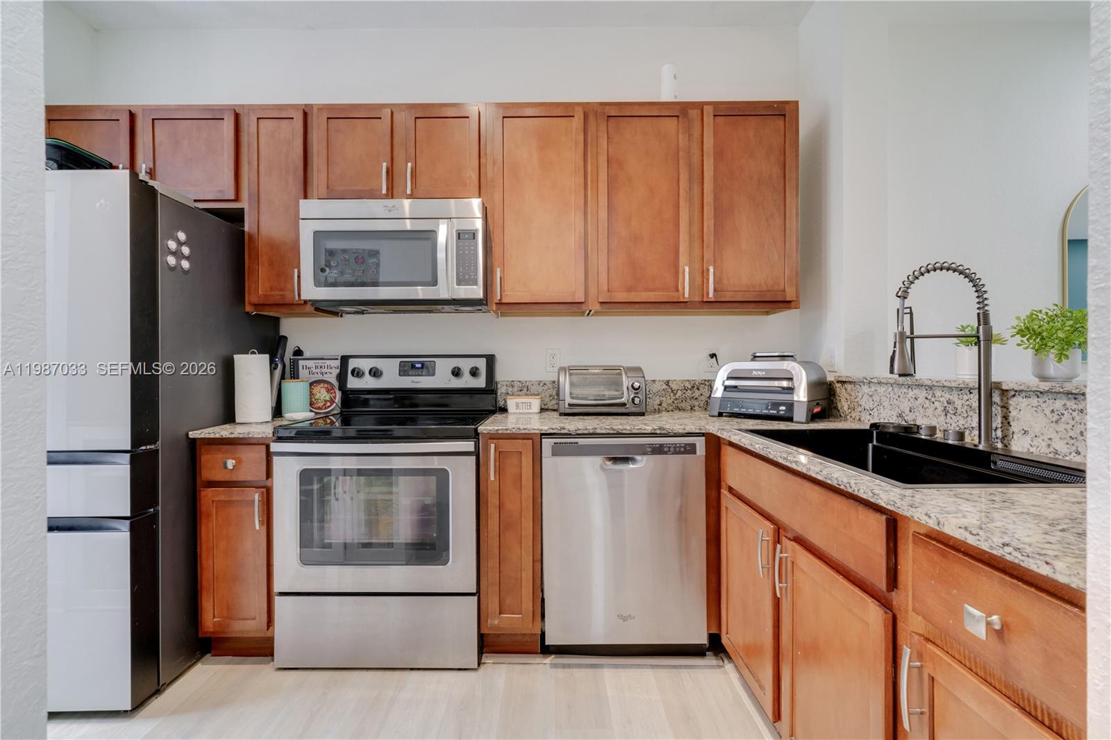 VILLAGE WALK - Residential