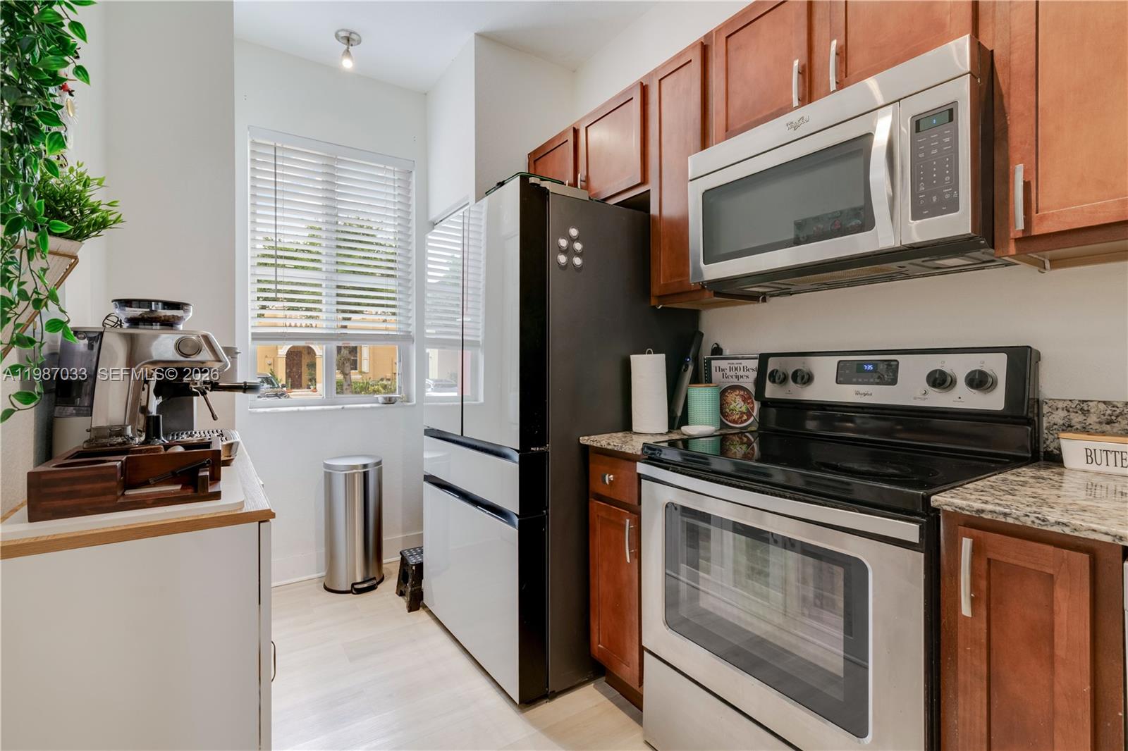 VILLAGE WALK - Residential